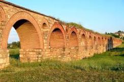 8 4 aqueducte romà d'skopje